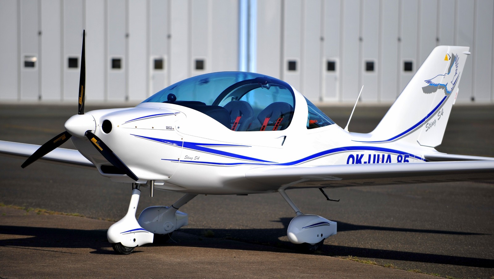 in according to client wishes we've equipped this plane