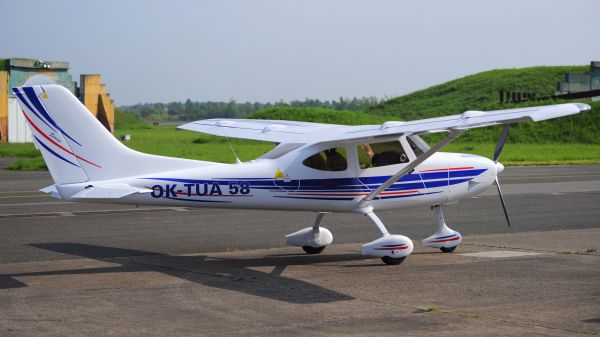 TL-ULTRALIGHT TL 3000 Sirius ultralight Hradec Kralove aircraft LSA